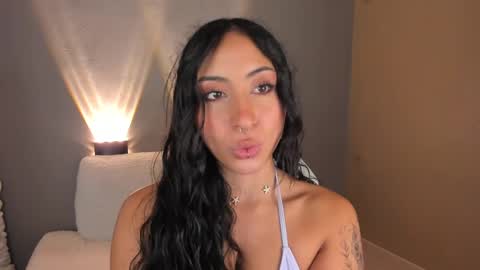 amber_curly online show from November 21, 2024, 5:00 pm