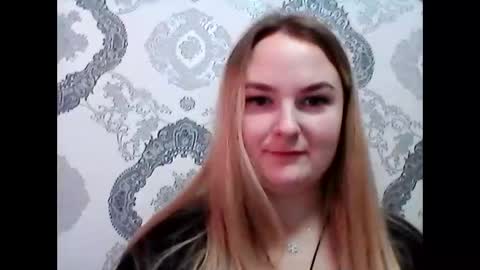 amelia_arias online show from December 16, 2024, 10:04 am