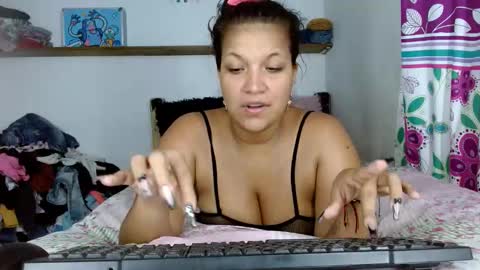 ana_lopez11 online show from January 2, 2025, 9:28 pm