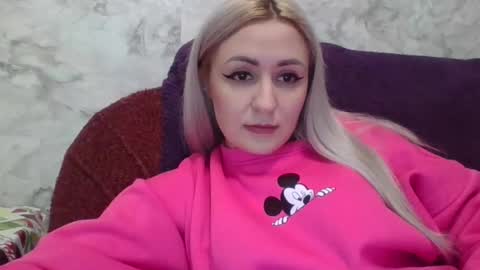 analqueen2024 online show from December 30, 2024, 1:49 pm