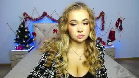 anastacyyellig online show from December 28, 2024, 7:44 pm