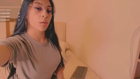 andreita__bustamante online show from December 14, 2024, 3:03 am