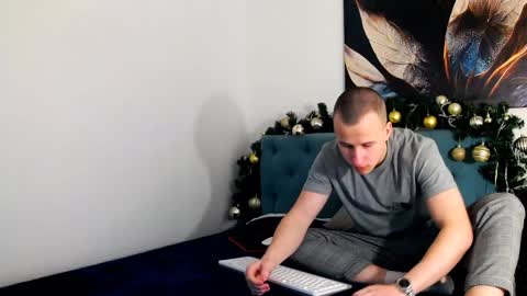 andress_ston online show from December 17, 2024, 6:37 am