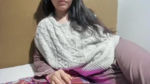 angel_lee__ online show from December 16, 2024, 4:43 pm