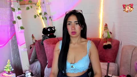 Angela  black hair online show from December 30, 2024, 12:02 pm