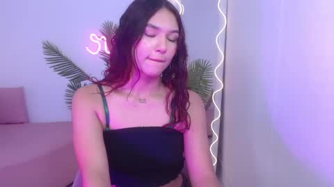 angelina_tay online show from December 29, 2024, 7:27 pm