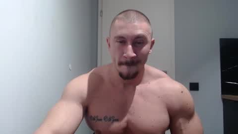  ------- SEX SHOW WITH GUYS AND GIRLS  MUSCLE SHOW online show from January 1, 2025, 6:48 pm