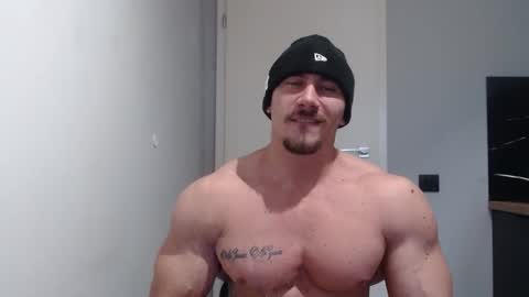  ------- SEX SHOW WITH GUYS AND GIRLS  MUSCLE SHOW online show from December 30, 2024, 10:05 am