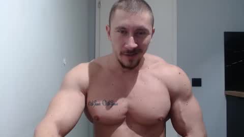  ------- SEX SHOW WITH GUYS AND GIRLS  MUSCLE SHOW online show from December 10, 2024, 11:40 am