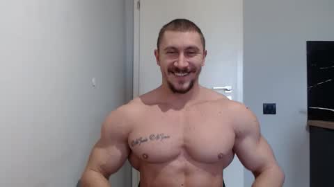  ------- SEX SHOW WITH GUYS AND GIRLS  MUSCLE SHOW online show from December 17, 2024, 9:09 am