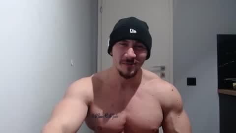  ------- SEX SHOW WITH GUYS AND GIRLS  MUSCLE SHOW online show from January 7, 2025, 7:38 pm