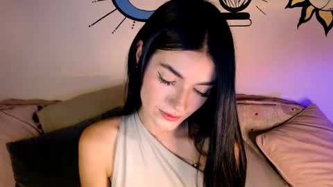 angie_c online show from December 12, 2024, 11:42 pm