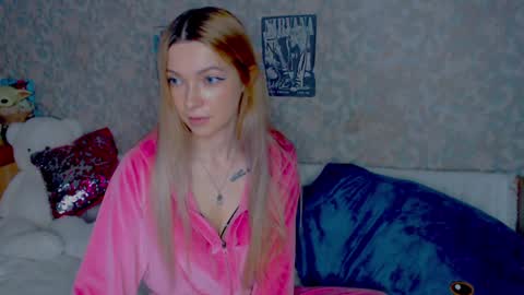 anita_moon_ online show from December 26, 2024, 2:26 am