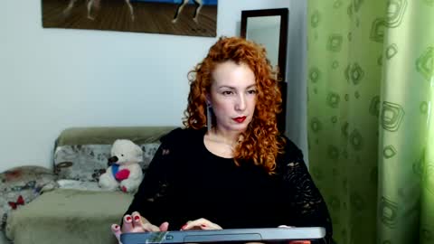 Anita Zarova online show from December 19, 2024, 6:08 pm