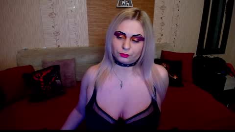 AnnessixReign online show from December 20, 2024, 6:38 pm