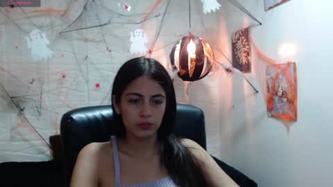 annielovex online show from November 18, 2024, 11:26 am