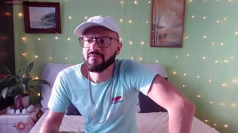 AnthonyXRoyal online show from January 6, 2025, 5:06 am