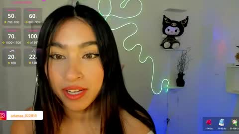 anyeluz_z online show from January 29, 2025, 6:11 pm