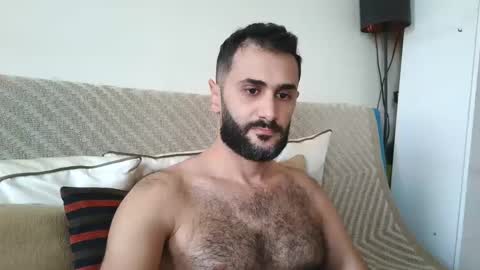 hairycub online show from December 24, 2024, 9:44 am