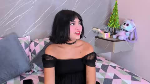 ari__rose1 online show from November 17, 2024, 3:28 am