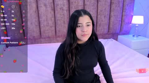 ari_wren23 online show from January 5, 2025, 7:11 pm