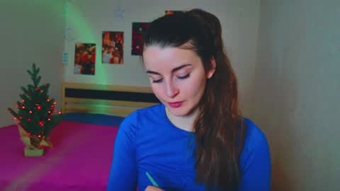 arielstonks_lovee online show from December 17, 2024, 3:01 am