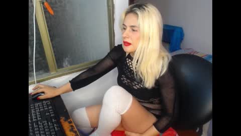 artemisa_cleo online show from December 14, 2024, 2:41 pm