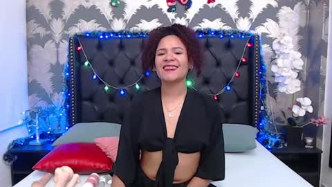 Ashleey Bell online show from December 27, 2024, 8:39 pm