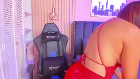 ashlye_miller_ online show from December 18, 2024, 3:54 am