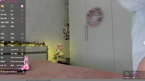 asian_dollce online show from December 17, 2024, 4:55 pm