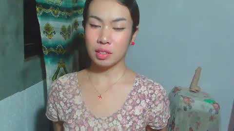 asian_llory online show from January 24, 2025, 2:33 pm