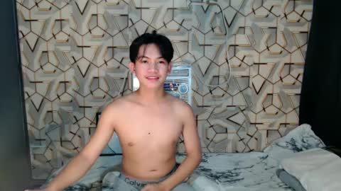 asian_wayne online show from December 11, 2024, 2:26 am