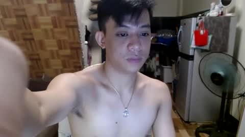 asiandreamboyx online show from December 13, 2024, 4:44 am