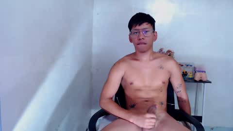 asianlusty_boy online show from January 20, 2025, 1:11 am