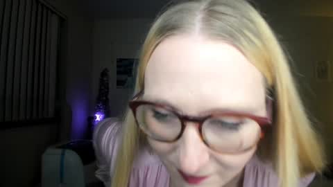 AudreyAlien online show from November 23, 2024, 6:33 am