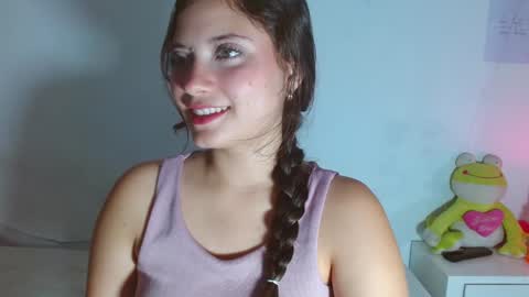 aurora_lenovic online show from November 19, 2024, 4:22 pm