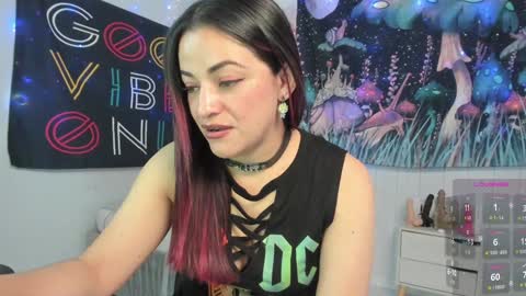 Azucena R online show from November 16, 2024, 2:27 pm