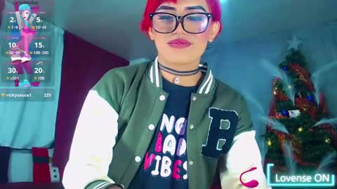 azuyma_hyun online show from December 15, 2024, 5:03 am