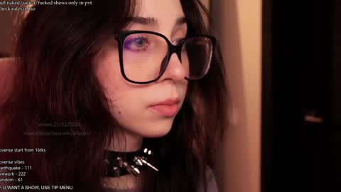 your fuckdoll  sub girl  MORE ME  online show from December 25, 2024, 5:38 pm