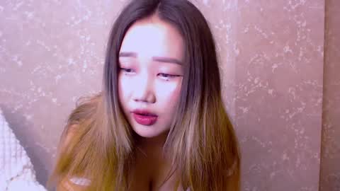 baby_kally online show from January 1, 2025, 5:20 pm