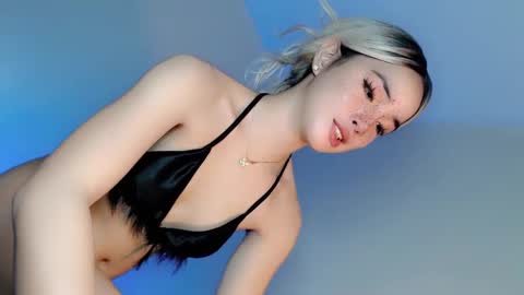 baby_sabrina19 online show from November 10, 2024, 7:25 pm