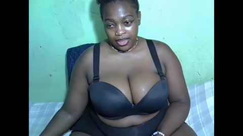 my name is kianah nice to meet u can you follow me for more show honey rate me please its impotant online show from December 17, 2024, 10:46 am