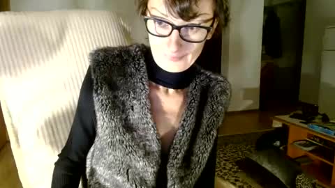 Raluca online show from November 25, 2024, 6:39 pm