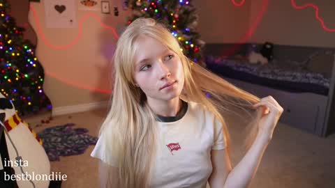 Chloe Next stream on Monday online show from December 20, 2024, 6:16 pm