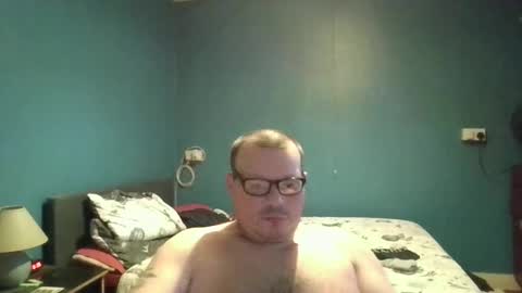 bigdan1986 online show from November 18, 2024, 6:35 pm