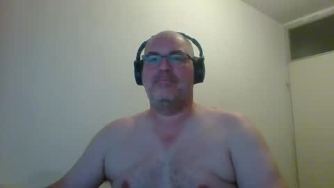 big_smiling_dick online show from December 30, 2024, 8:51 pm