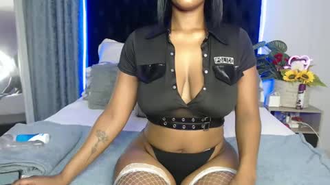 Bigbootyshaz online show from November 15, 2024, 4:45 am