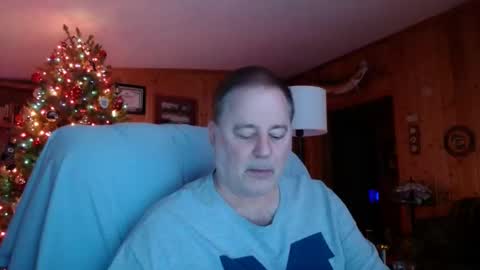 bigthicksatisfying2 online show from December 22, 2024, 7:10 am