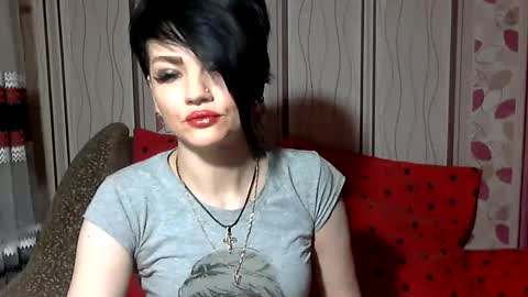 black_hot_01 online show from December 12, 2024, 5:01 am