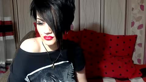 black_hot_01 online show from December 29, 2024, 6:10 pm